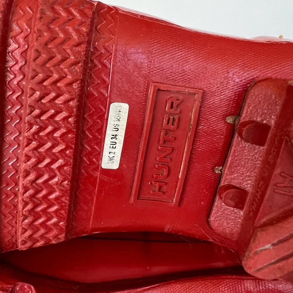 Hunter Kids’ Original Tall Rain Boots in Military Red, size B3/G4 UK2
